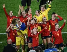 关于德国队击败西班牙队，晋级女足欧洲锦标赛决赛的信息